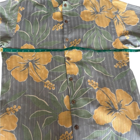 Tommy Bahama Hawaiian Short Sleeve Shirt with Yellow & Green Floral Silk Sz S - Picture 3 of 11
